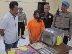 pil-dobel-L-dicampur-kue-kering-diseludupkan-ke-Lapas-Kelas-IIA-Kediri.jpg