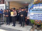 prosesi-pemakaman-almarhum-Aipda-Indra-Kusuma.jpg