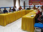 rapat-pleno-dewan-pengupahan-Kabupaten-Ponorogo-tentang-kenaikan-UMK-Ponorogo-2024.jpg