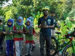 siswa-Gresik-kampanye-lingkungan.jpg