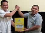 taufiqulbar-menyerahkanformulir-pendaftaran-bacawabup-ke-partai-golkar.jpg