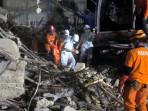 temuan-korban-meninggal-dunia-tragedi-Ponpes-Al-Khoziny-Sidoarjo-Jatim-4102025b.jpg