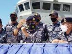 tni-angkatan-laut-mengumumkan-penemuan-bangkai-kmp-yunicee.jpg