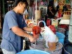 transaksi-jual-beli-minyak-goreng-malah-bikin-ribet.jpg