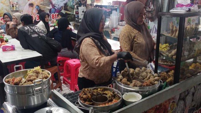 Pesona Kuliner Bakso Djenggot Pasar Besar Kota Malang, Kuah Pedasnya Sungguh Lezat dan Bikin Nagih
