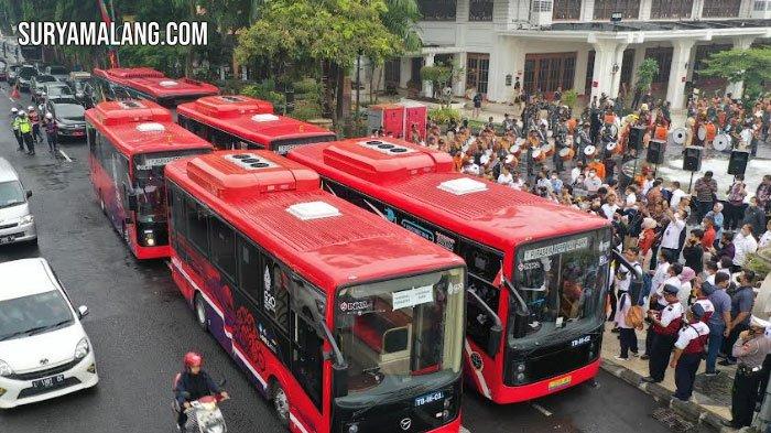 5.000 Penumpang Telantar Akibat Damri Hentikan Pengoperasian Bus Listrik di Surabaya