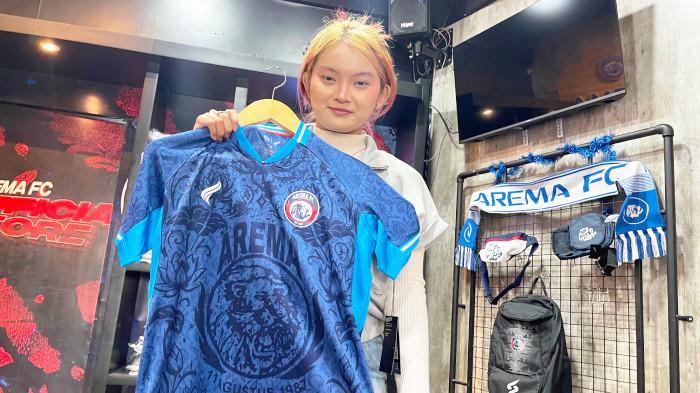 Jersey Baru Arema FC untuk Piala Presiden 2026: Siluet Logo Singa Bertindik Terpampang