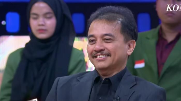 POLEMIK IJAZAH JOKOWI - Pakar telematika, Roy Suryo ketika hadir dalam program BOLA LIAR pada Jumat (2/1/2026) di KompasTV. Kini Roy Suryo mengungkapkan, ada seorang 'tokoh kunci' yang mengetahui persis perkara dugaan penggunaan ijazah palsu oleh Presiden ke-7 RI, Joko Widodo (Jokowi) saat mencalonkan diri sebagai kepala daerah, dan sosok itu disebut akan segera berbicara ke publik.