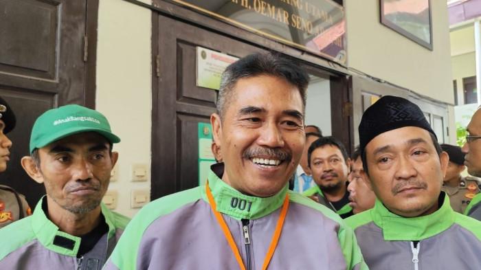 Pengemudi ojek online Go-Jek berjuluk driver 001, Mulyono