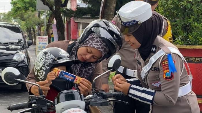 4 Hari Operasi Zebra Semeru, Polres Blitar Kota Beri Teguran kepada 900 Pelanggar Lalu Lintas