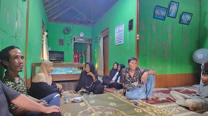 Suasana rumah ABP di Desa Ledokdawan, Kecamatan Geyer, Grobogan, Jateng, Sabtu