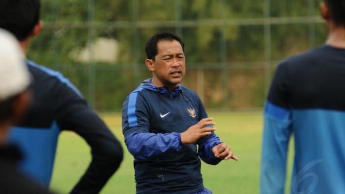 Psywar Pelatih Arema FC, Aji Santoso : Madura United Adalah Tim Bagus, Tapi Permainannya Masih Labil