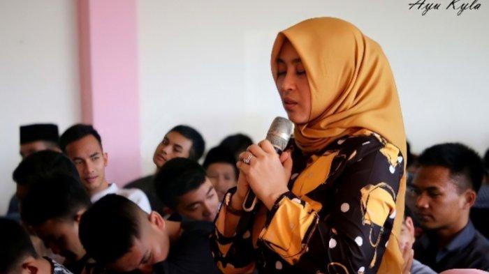 Sosok Ayu Kayla yang Kecanduan Jadi Motivator Khusus di Lapas dan Rutan