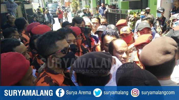 Eksekusi Pengosongan Rumah di Jatimulyo Lowokwaru Malang Berjalan Ricuh, 2 Orang Diamankan Polisi
