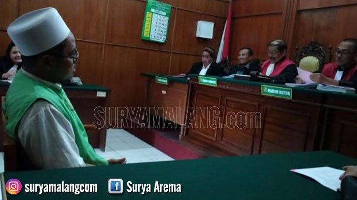 7 Tahun Penjara dan Denda Rp 100 Juta untuk H.R.A.S Ulla Abdul Muiz, W.A.S.Psi. S.Pd. M. PSI. Ph.D.