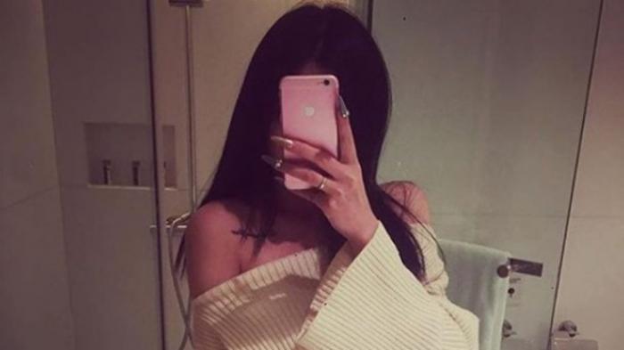 Istri Tanya Soal Rencana Poligami, Suami Beri Jawaban yang Bikin Baper Cewek-Cewek, So Sweet