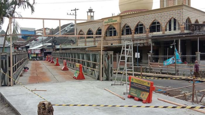 Jembatan Bailey Sonokembang Kota Malang Siap Dilalui, Malam Ini Bakal Uji Coba