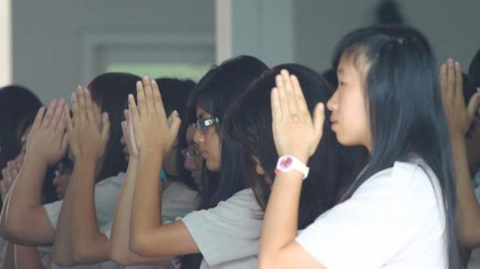 Sebelum Naik AirAsia, Kevin Tanya Cara Untuk Cepat Tidur