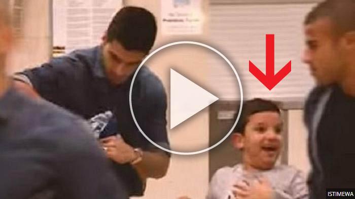 VIDEO : Dicuekin Luis Suarez, Bocah Ini Tetap Sabar, Lihat Hasil Akhirnya