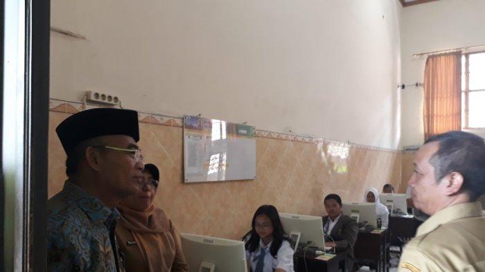 Kunjungi Kota Malang, Mendikbud Minta Sekolah Tak Rekrut Honorer Dan Sebaiknya Pakai Pensiunan Guru