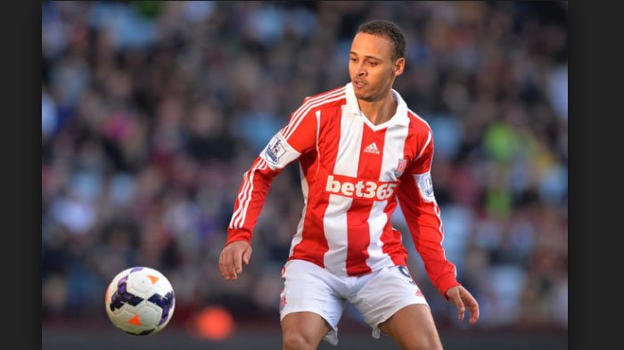 Berapa Nilai Kontrak Peter Odemwingie ? Ini Jawaban Manajer Madura UNited
