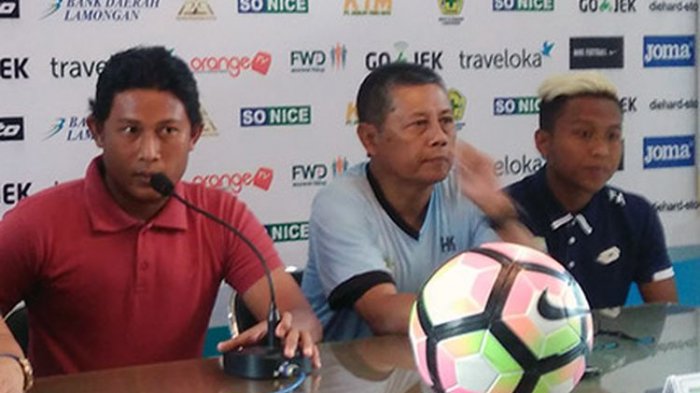 Pelatih Persela Lamongan Diminta Mundur, Pemain Asing Ivan Carlos Buat Komentar Keras Ini