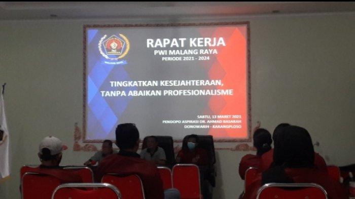 Sekolah Jurnalis Indonesia Jatim Ajak Jurnalis Lebih Profesional