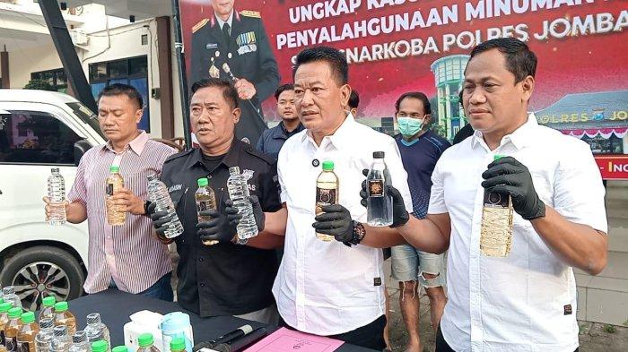 Ribuan Botol Arak Bali yang Akan Diedarkan di Jombang Berhasil Diamankan Polisi, 4 Tersangka Diciduk