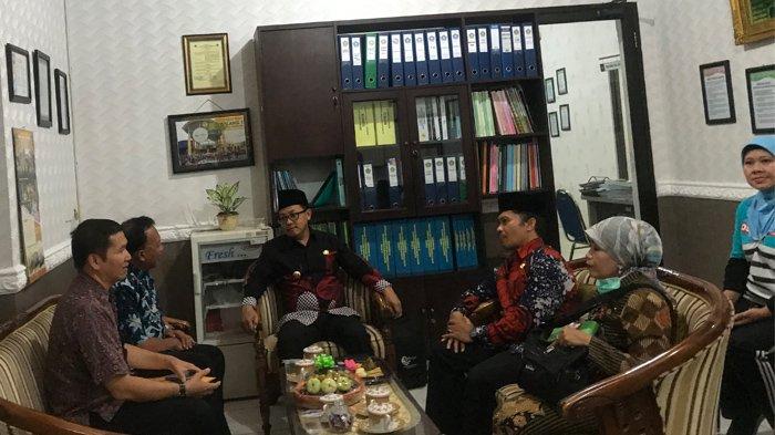 Wali kota Malang saat mengunjungi MIN 1 Kota Malang.