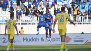 Arema-FC-vs-Persib-Bandung-di-Stadion-Kanjuruhan-Kabupaten-Malang-Super-League.jpg
