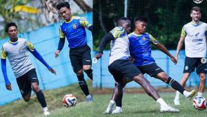 Berita-Arema-FC-Hari-Ini-Populer-Target-Menang-Lawan-Persib-Permintaan-Tiket-Nonton-Melonjak-Tajam.jpg