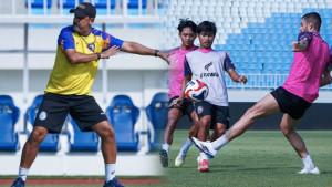 FIX-Batal-Uji-Coba-Arema-FC-Vs-Bali-United-di-Stadion-Kanjuruhan-Malang.jpg