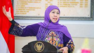 Gubernur-Jawa-Timur-Khofifah-Indar-Parawansa-Queen-Mary-University-of-London.jpg