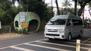 Halte-berbentuk-buah-di-Jalan-Ir-Soekarno-Beji-Kota-Batu-yang-sudah-tak-berfungsi-dan-kotor.jpg