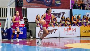 Honda-DBL-tim-putri-SMAN-3-Blitar-Smaga-melawan-SMA-Kolese-Santo-Yusup-Malang-Kosayu.jpg