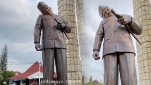 Kondisi-Kepala-Patung-Soekarno-Miring-di-Indramayu-Viral-Bukan-Hoax-Penyebabnya-Terjawab.jpg