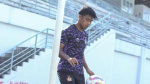 Pemain-Persik-Kediri-M-Supriadi-saat-menjalani-sesi-latihan-di-Stadion-Gelora-Daha-Jayati.jpg
