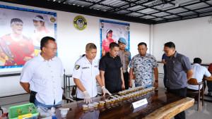 Polres-Kediri-menggelar-tes-urine-terhadap-seluruh-personelnya-Selasa-2392025.jpg