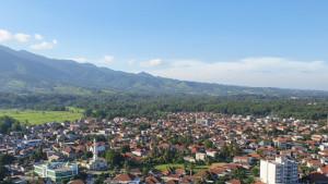 Prakiraan-Cuaca-Malang-Kota-Batu-Hari-Ini-Jumat-10-Oktober-2025-Dominan-Cerah-Dingin-hingga-15C.jpg