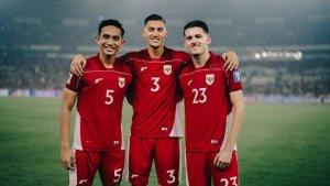 Rizky-Ridho-Jay-Idzes-dan-Justin-Hubner-selepas-laga-Timnas-Indonesia-vs-China.jpg
