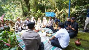 SUSUR-SUNGAI-Brantas-dari-Arboretum-di-Desa-Sumber-Brantas-Kota-Batu.jpg