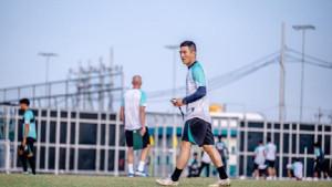 Shin-Sang-gyupelatih-fisik-Persebaya-Surabaya-Super-League-20252026.jpg
