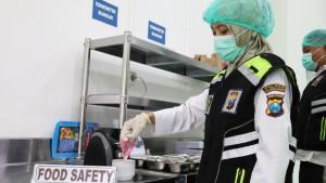 Sidokkes-Polres-Tulungagung-melakukan-uji-sampel-Makanan-Bergizi-Gratis-MBG.jpg