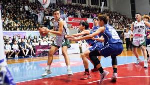 Tim-putra-SMA-Kolese-Santo-Yusup-Malang-di-DBL-Malang-2025-gor-bima-sakti.jpg