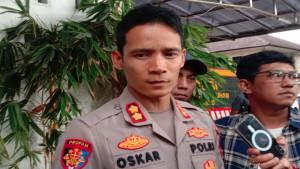 Wakapolresta-Malang-Kota-AKBP-Oskar-Syamsuddin-saat-diwawancarai.jpg