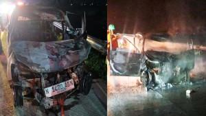 avanza-malang-terbakar-Mojokerto.jpg