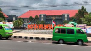 balai-kota-among-tani-batu-5.jpg