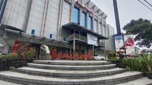 mal-sarinah-yang-direncanakan-menjadi-tempat-relokasi-pedagang-dari-malang-plaza.jpg
