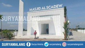 masjid-al-scadew-yang-dibangun-penyanyi-sisca-dewi-di-pinggir-jalan-raya-madiun-ponorogo.jpg