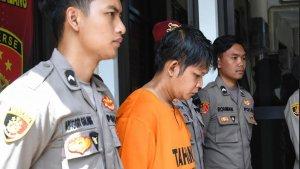 tersangka-racuni-istri-malang.jpg